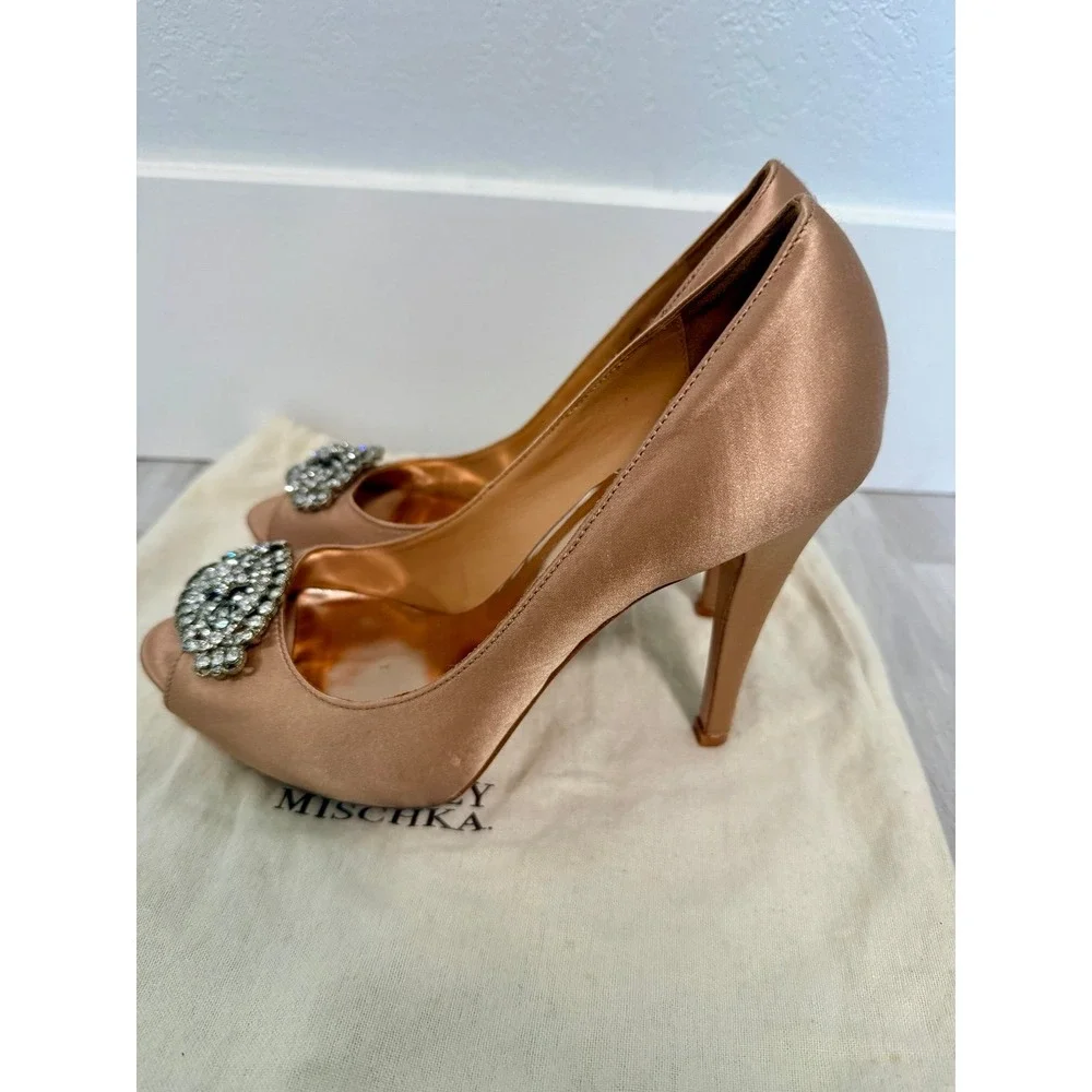 Badgley‎ Mischka Peep Toe Heels Embellished Satin Rose Gold Size 8.5